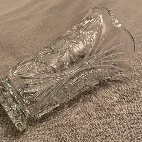 Large Vintage Cut Glass Vase - Picture 10 of 10